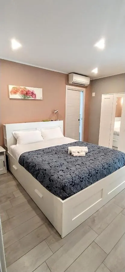 Pretty Tiburtina Room Rzym Pensjonat